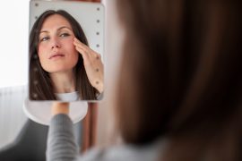 Exossomas para o rosto: quando utilizar cosmética profissional em protocolos regenerativos faciais
