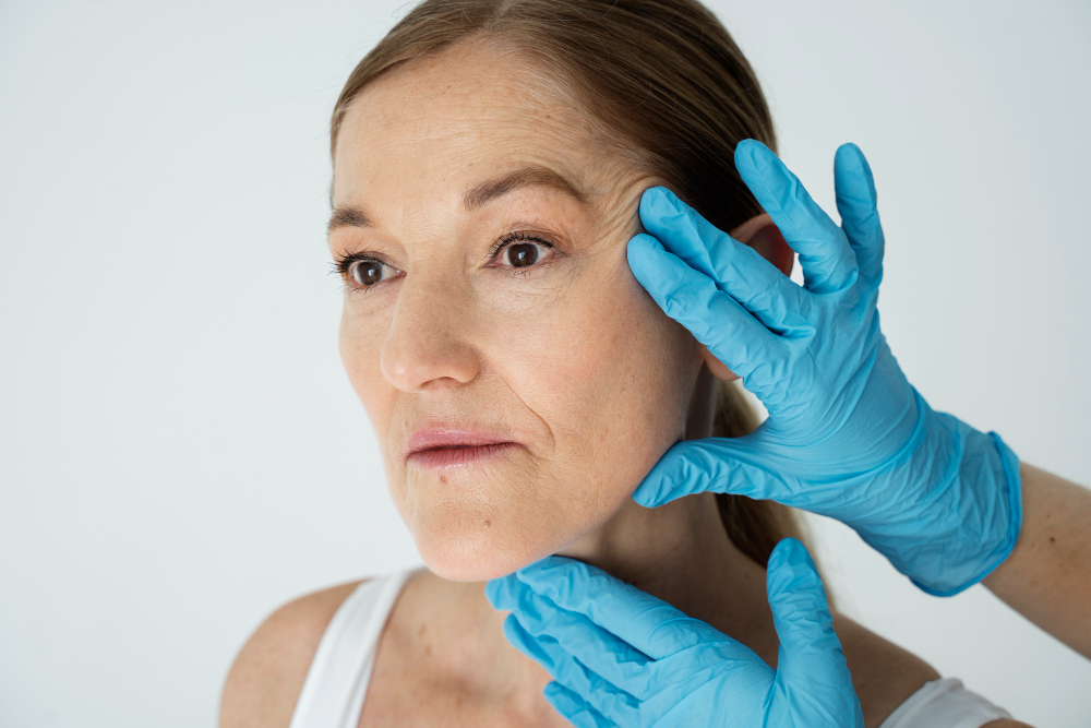 Tratamento de flacidez no rosto: produtos profissionais para protocolos de rejuvenescimento facial